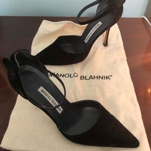 Ankle Strap Manolo Blahnik Pumps